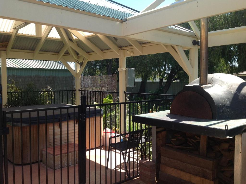 Busselton Guest House Esterno foto